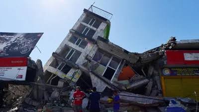 Colombia Earthquake Death Toll Rises to 111,,,,,,,