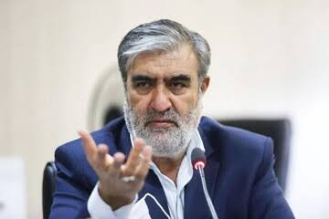 Iranian Official Warns Trump Over Hormuz Threats, Mocks Security Incident