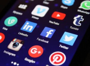 France’s Top Court Blocks Social Media Ban for Children Under 15