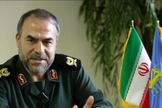 Iranian General Yadollah Javani has warned Arab states hosting US forces that their military sites could face Iranian retaliation.