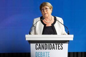 Former Chilean President Michelle Bachelet withdraws from the race to become the next UN secretary-general after weak support in Security Council polls.