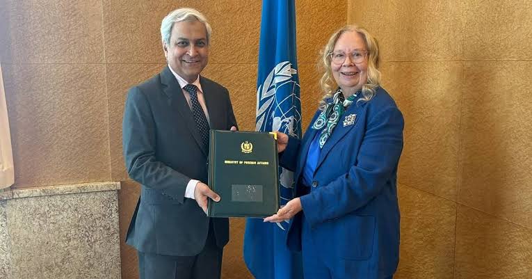 Pakistan’s envoy Tahir Andrabi presents his credentials at UN Geneva and reaffirms cooperation on peace, security, human rights and development.