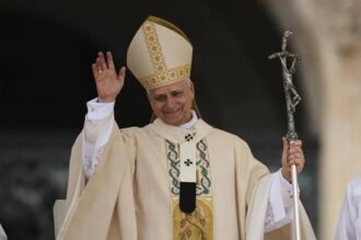Pope Leo XIV urges Christians to defend human dignity as a God-given gift and stresses responsibility, solidarity, freedom and respect for life.