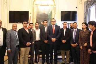 Pakistan’s High Commissioner to the UK welcomes Pakistan Press Club, London, office bearers and praises their role in diaspora awareness and journalism.