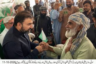 Nor Khan Bugti and around 60 companions have surrendered in Suai, Balochistan, and taken an oath of loyalty to Pakistan before Chief Minister Sarfraz Bugti.