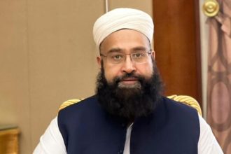 Tahir Ashrafi and Pakistani religious leaders condemn Houthi attacks on Abha and Riyadh airports and call for international action.